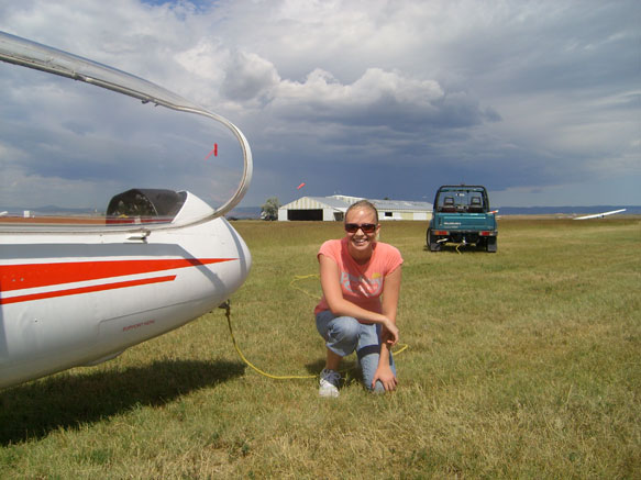 Amelia A. happy with a day of soaring!